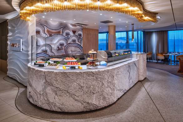 Celebrity Cruises, Celebrity Beyond. Raw on 5 2 ©CEL.jpg